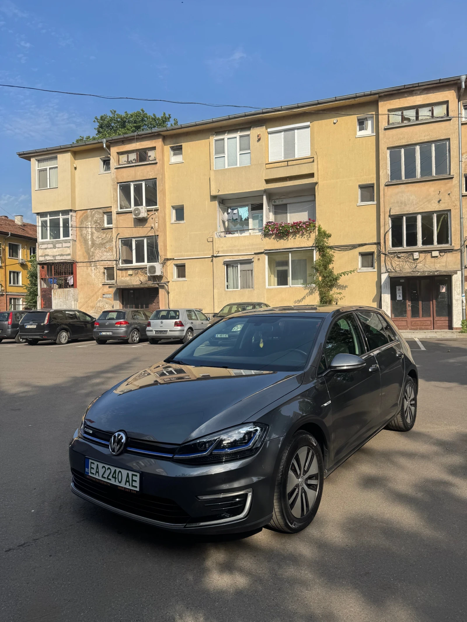 VW Golf E-Golf 