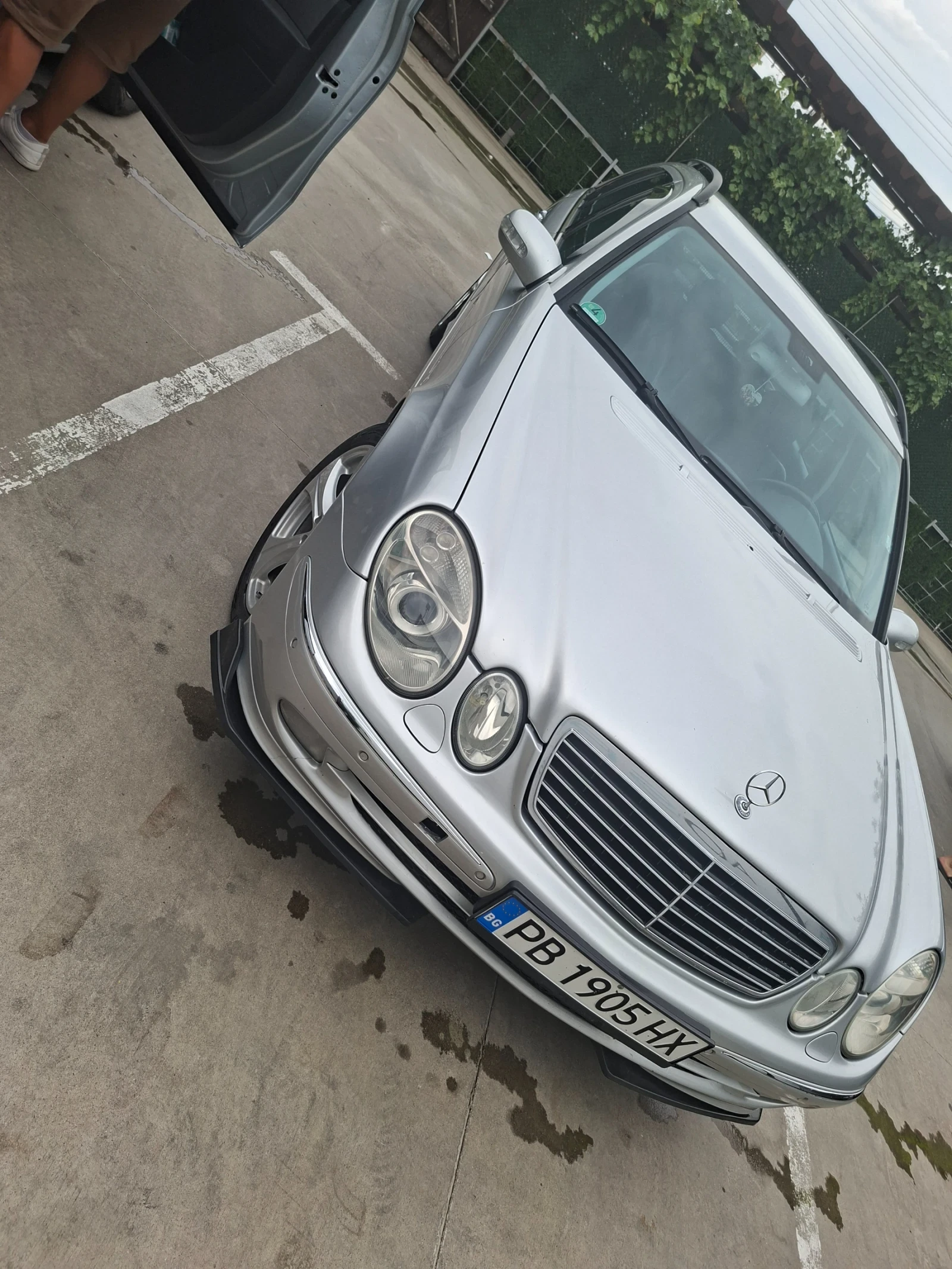 Mercedes-Benz E 320 3.2, снимка 3 - Автомобили и джипове - 55409730