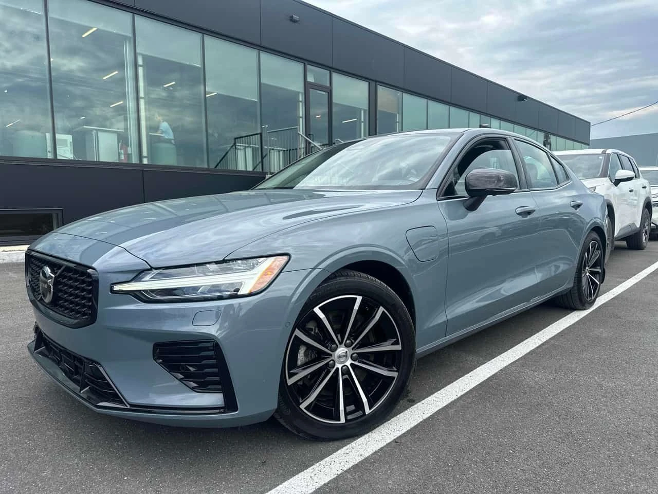 Volvo S60 Plus Dark Theme / 360 КАМЕРИ / MEMORY 