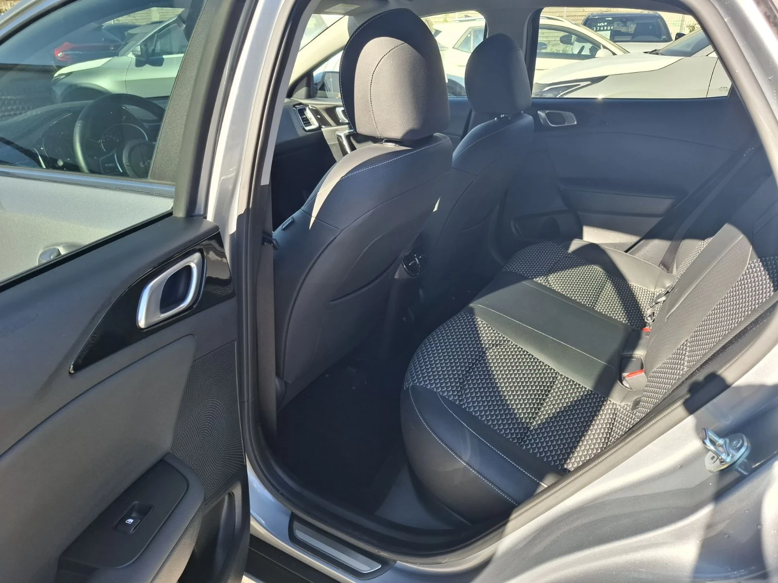 Kia XCeed 1.5 T-gdi EX Гаранция, снимка 7 - Автомобили и джипове - 56110573