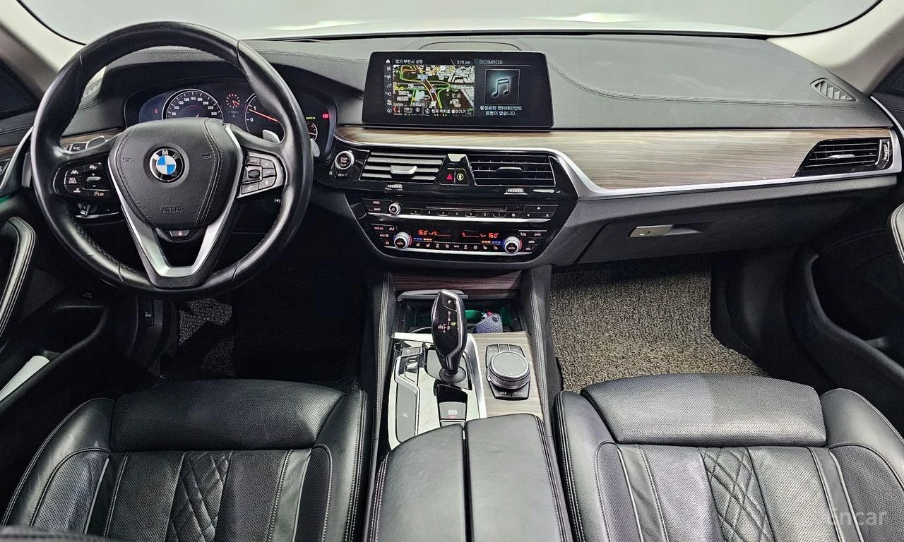 BMW 530 * 530i Luxury Plus* , снимка 7 - Автомобили и джипове - 56411287