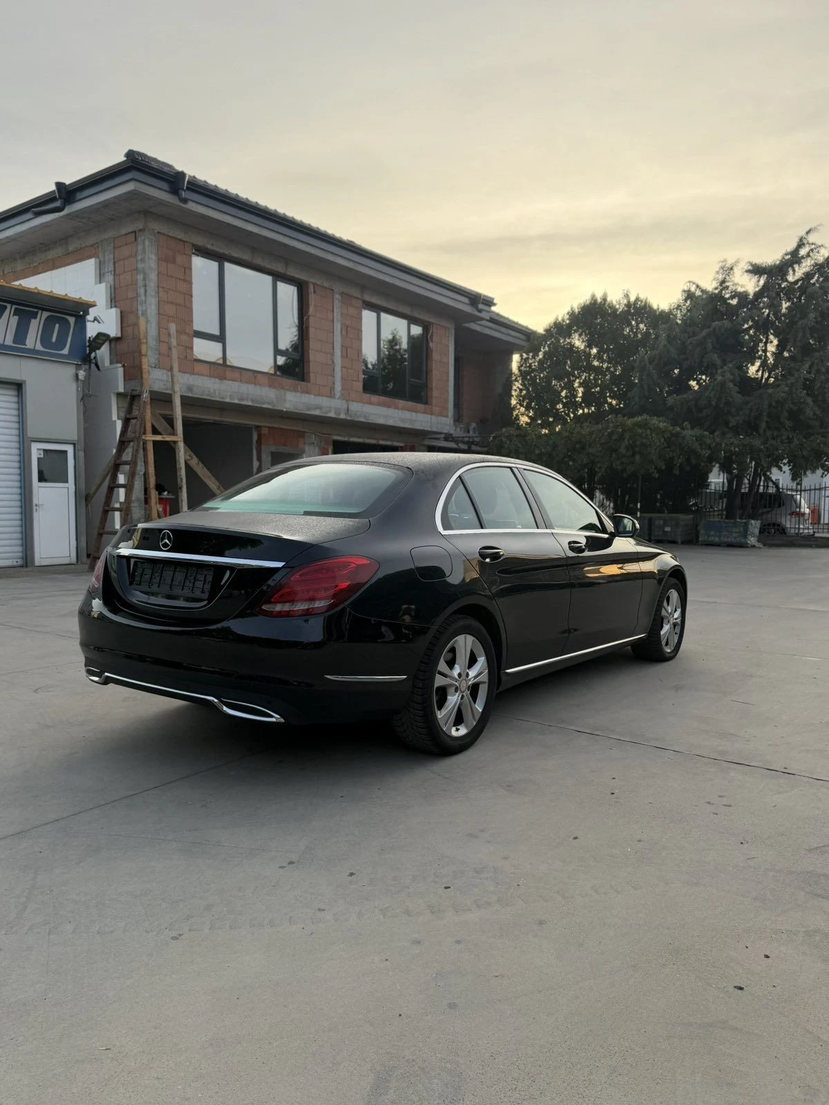 Mercedes-Benz C 200, снимка 5 - Автомобили и джипове - 56412748