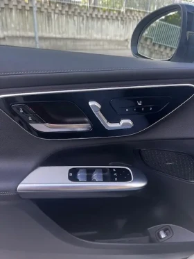 Mercedes-Benz GLC 300 2.0 4MATIC * LED* PANO* AMG* , снимка 15