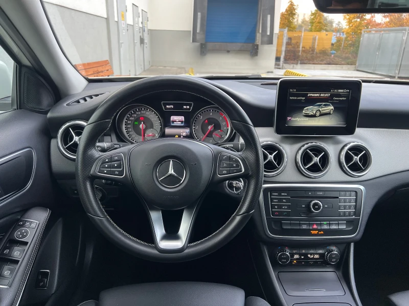 Mercedes-Benz GLA 200  ACTIVITY EDITION  3хTop..!!!, снимка 16 - Автомобили и джипове - 47765912