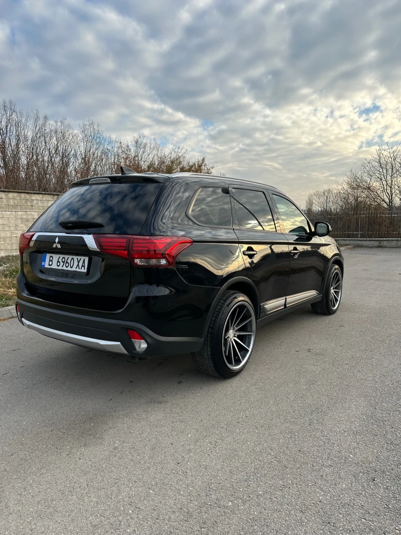 Mitsubishi Outlander Outlander 3.0GT, снимка 3 - Автомобили и джипове - 48166133