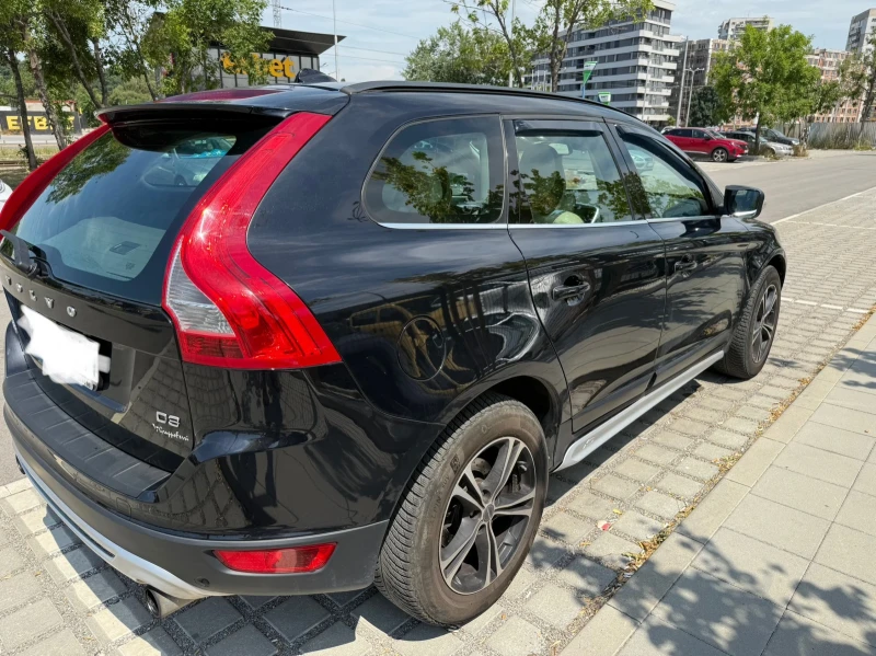 Volvo XC60 R-Design D3 2.0 163к.с., снимка 5 - Автомобили и джипове - 51127372
