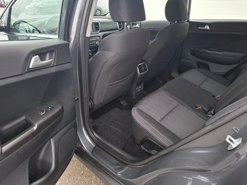 Kia Sportage 1.6 Gdi Гаранция, снимка 7 - Автомобили и джипове - 53326942