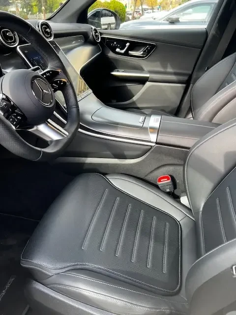 Mercedes-Benz GLC 300 2.0 4MATIC * LED* PANO* AMG* , снимка 14 - Автомобили и джипове - 52725381