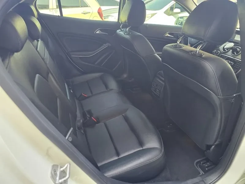 Mercedes-Benz GLA D 4Matic, снимка 13 - Автомобили и джипове - 55102985