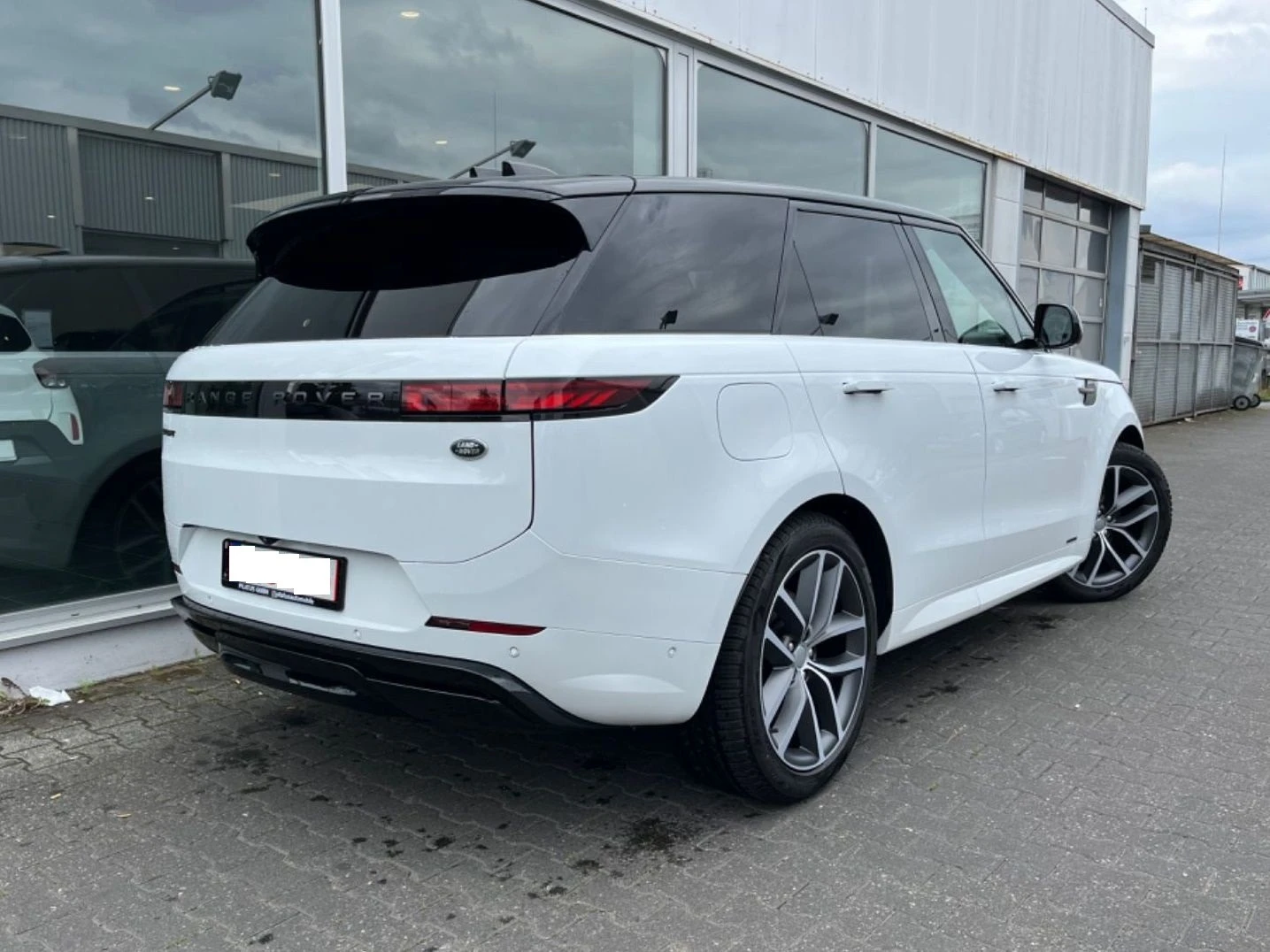 Land Rover Range Rover Sport D350 Sport - изображение 3