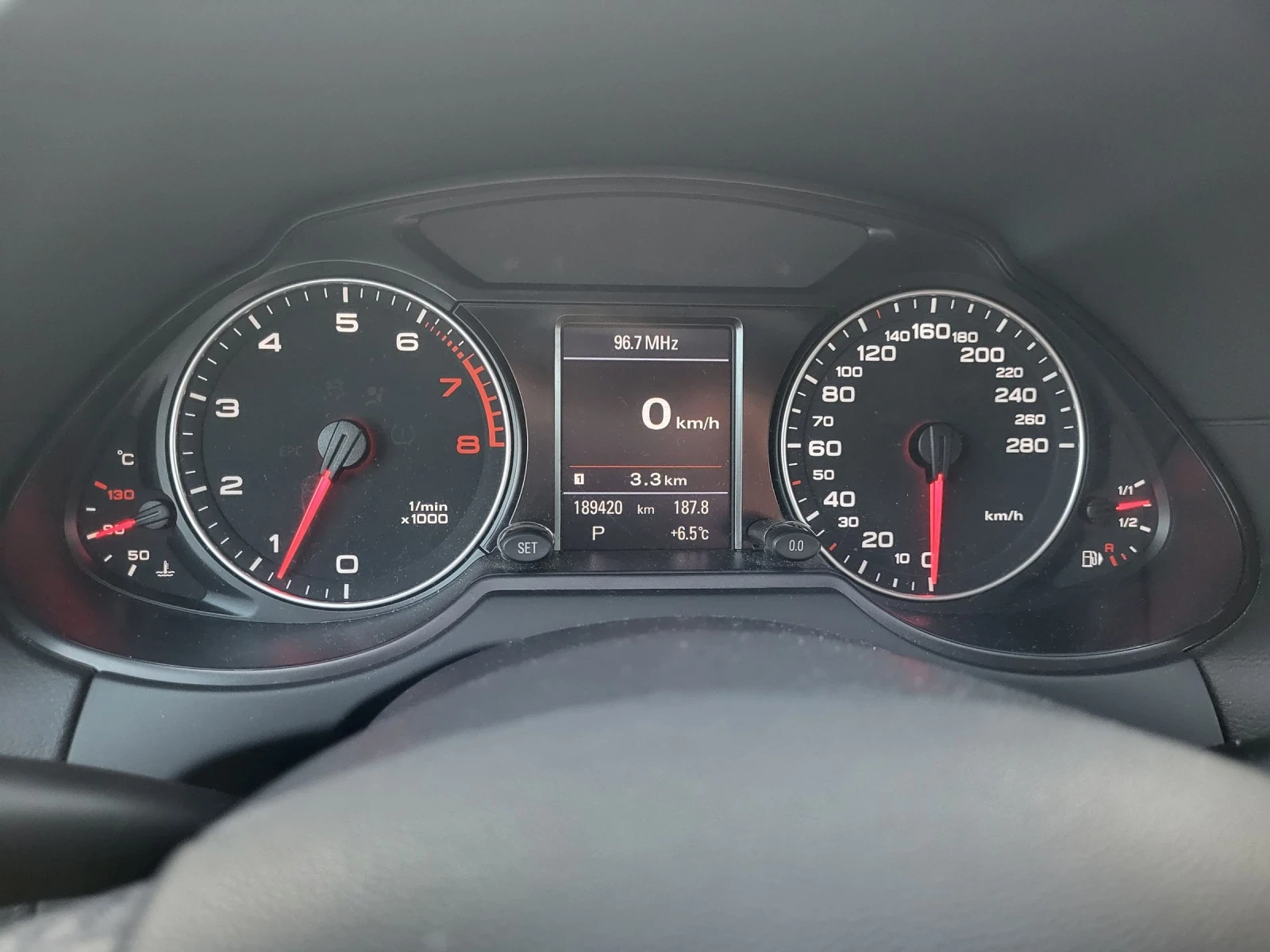 Audi Q5 2.0 T, снимка 9 - Автомобили и джипове - 53979892