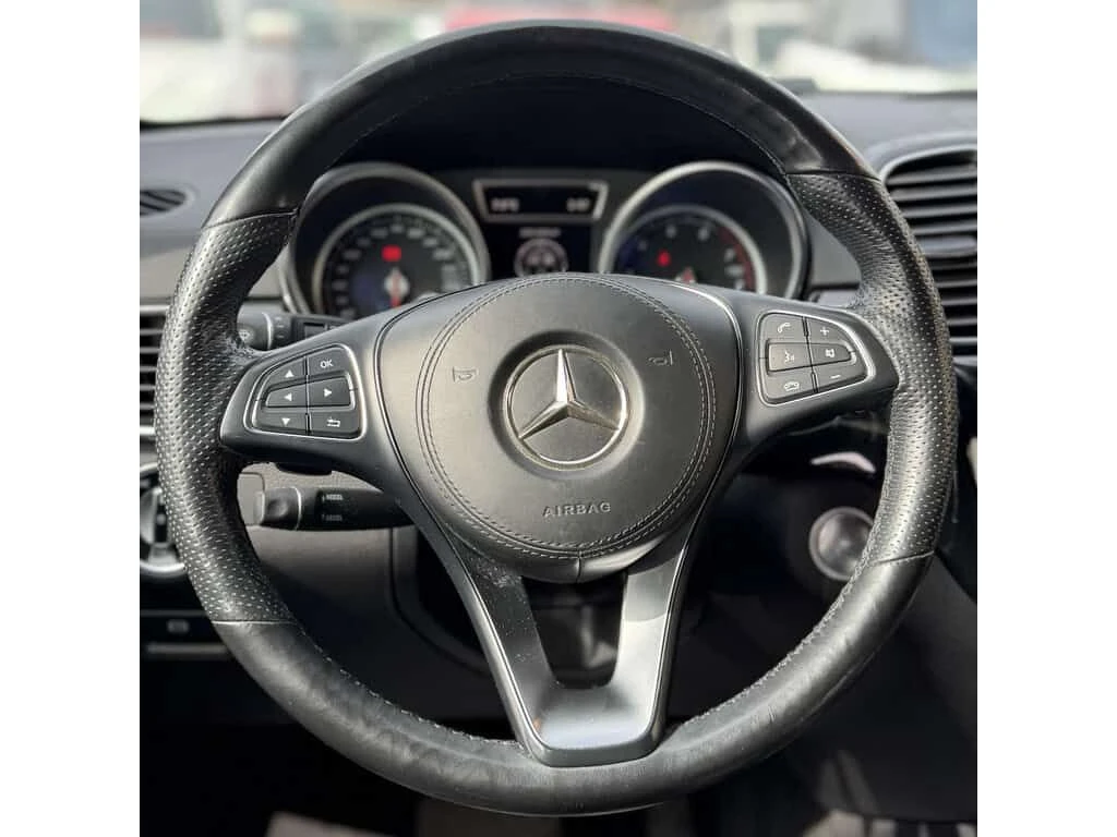 Mercedes-Benz GLS 450 AMG Line * Фиксирана цена до БГ * CARFAX * , снимка 14 - Автомобили и джипове - 54032674