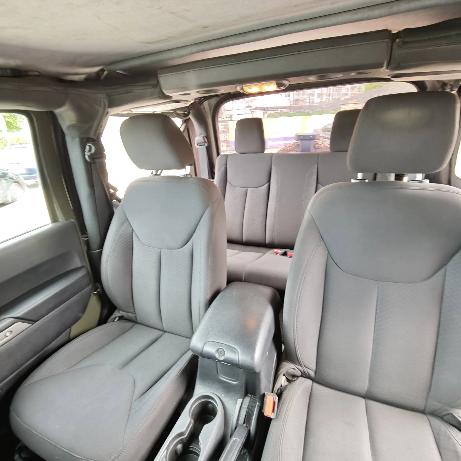 Jeep Wrangler Sport, снимка 10 - Автомобили и джипове - 54884757