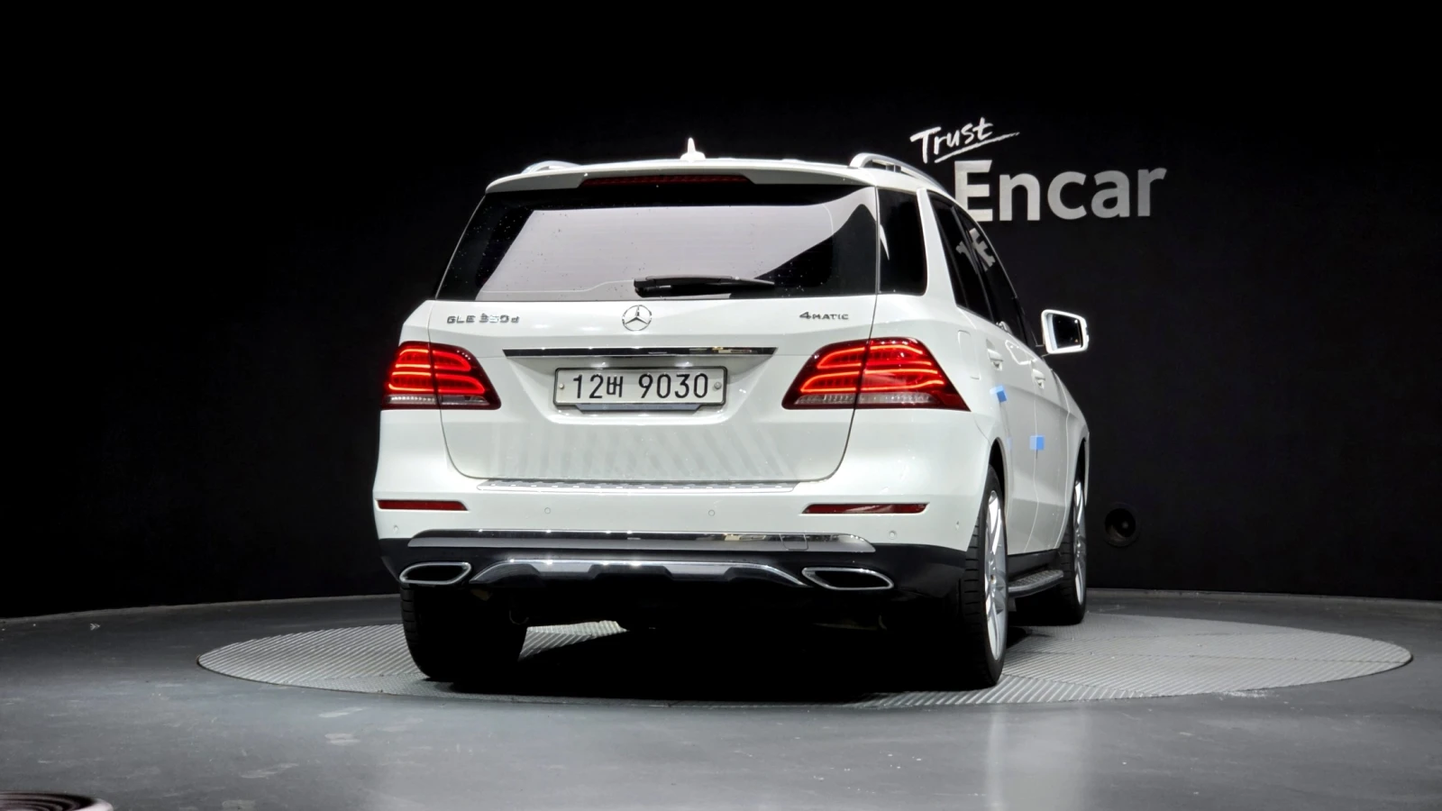 Mercedes-Benz GLE 350 * 350d* 4MATIC* АВТОКРЕДИТ БЕЗ ПЪРВОНАЧАЛНА ВНОСКА, снимка 3 - Автомобили и джипове - 55322756