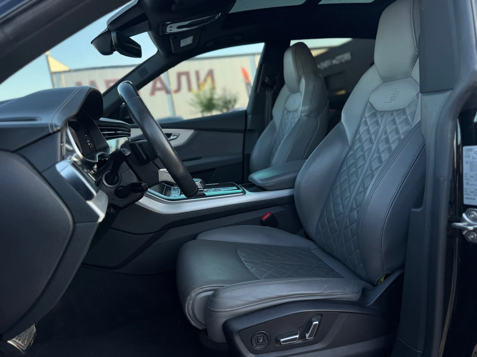 Audi Q8 50TDI s-line, снимка 8 - Автомобили и джипове - 55471135