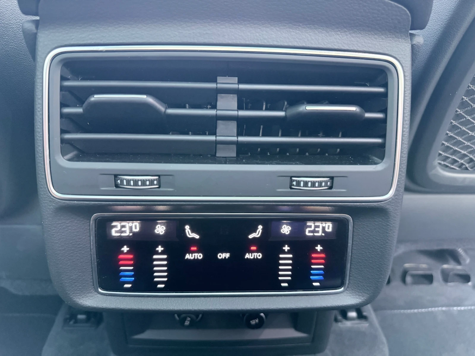 Audi SQ7, снимка 9 - Автомобили и джипове - 55589445
