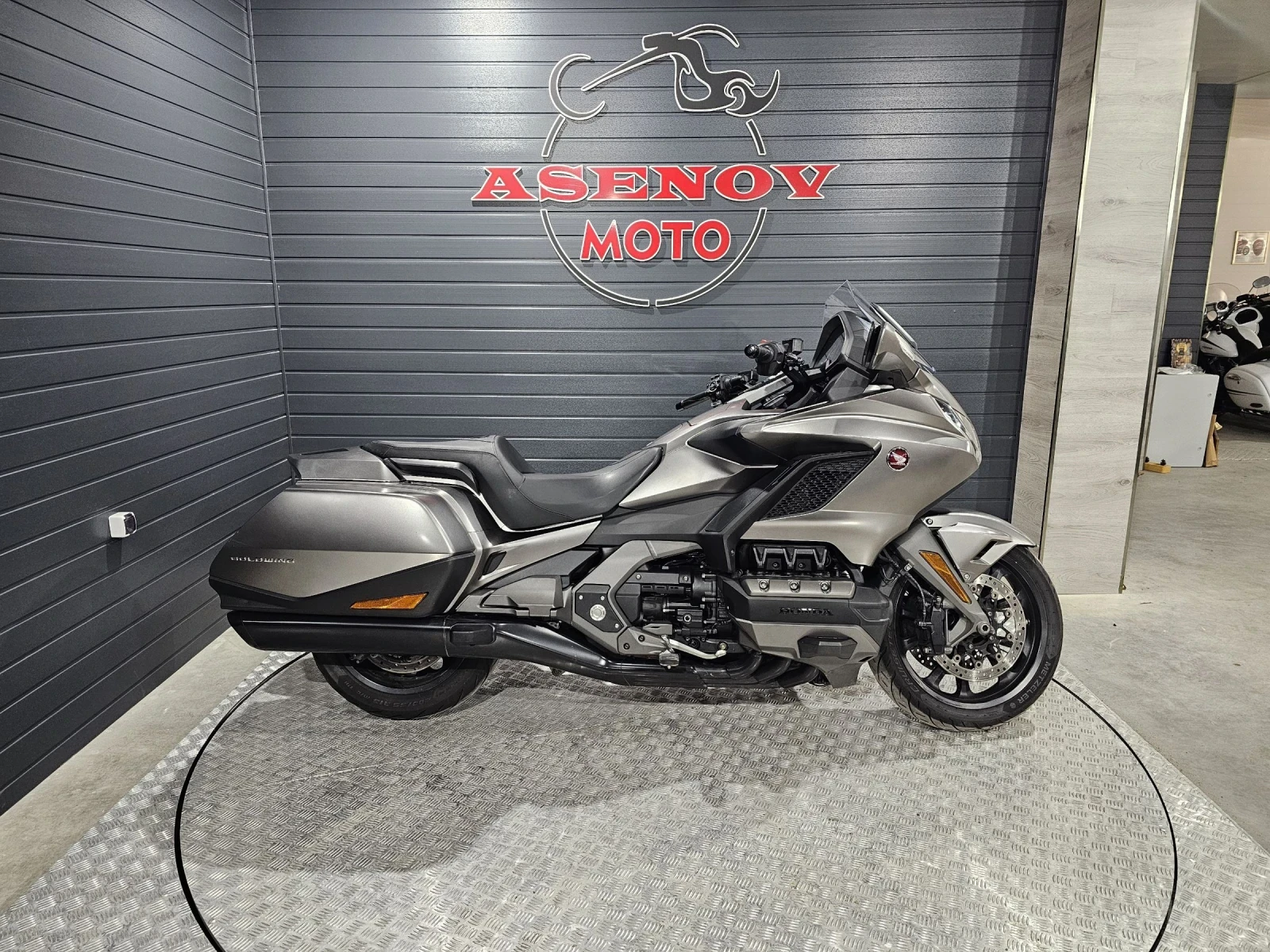 Honda Gold Wing BAGGER SILVER , снимка 2 - Мотоциклети и мототехника - 53286307