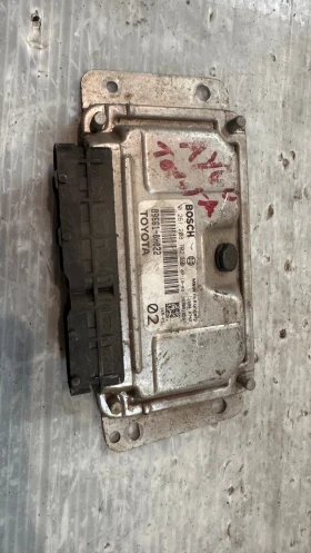        / ECU /    Toyota Aygo - 0261208702 / 89661-0H022