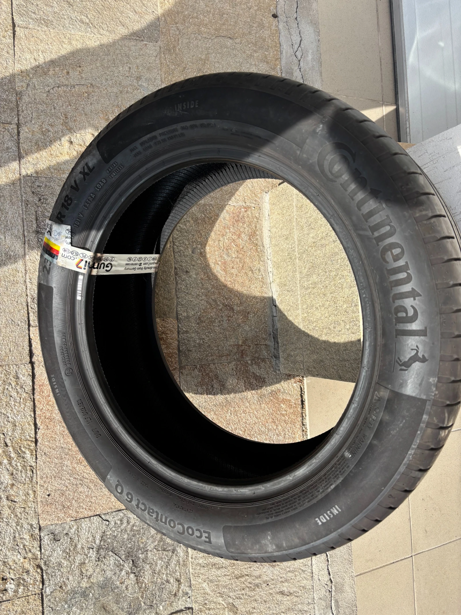 Гуми Летни 235/50R18, снимка 4 - Гуми и джанти - 54087085