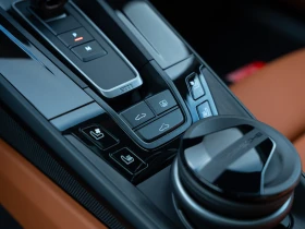 Porsche 911 Carrera 4 GTS, снимка 12