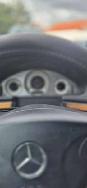 Mercedes-Benz E 320 W211 204, снимка 8