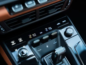 Porsche 911 Carrera 4 GTS - 201000 € / 393121.83 лв. - 25042598 11