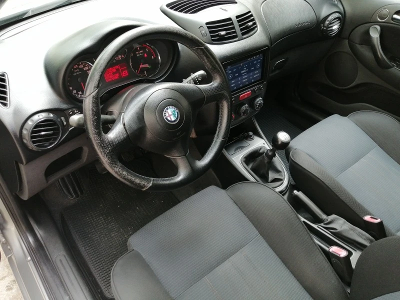 Alfa Romeo 147 1.9GTDm капарирана , снимка 4 - Автомобили и джипове - 45302845