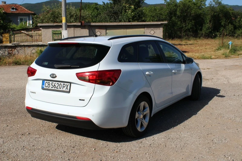 Kia Ceed, снимка 3 - Автомобили и джипове - 48244306