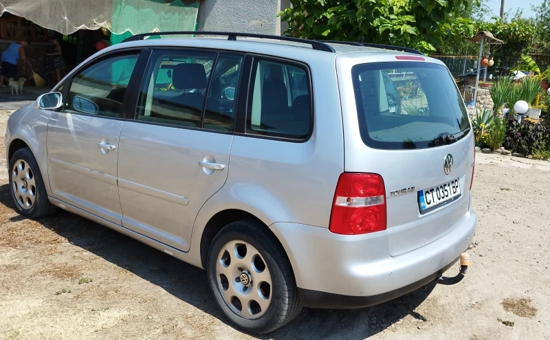 VW Touran Ван, снимка 5 - Автомобили и джипове - 47318840