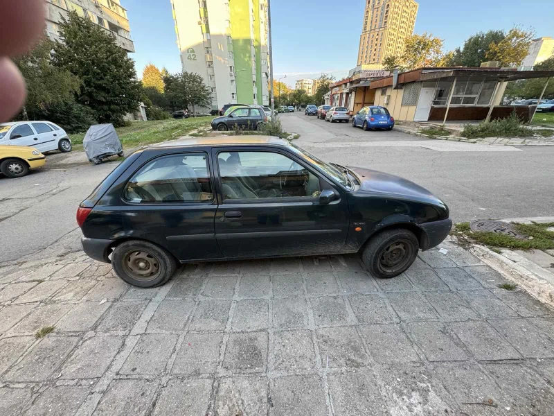 Ford Fiesta, снимка 1 - Автомобили и джипове - 47779721