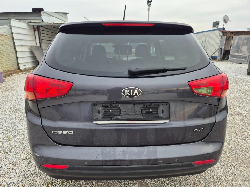 Kia Ceed 1.6 GRDI, снимка 5 - Автомобили и джипове - 48587549