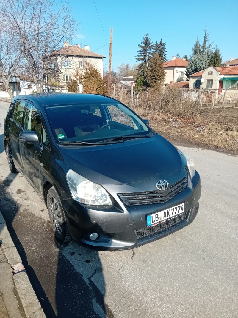 Toyota Verso, снимка 2 - Автомобили и джипове - 49195294