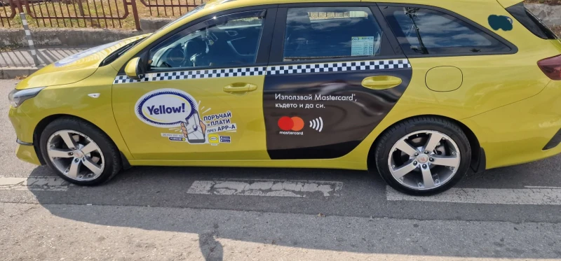 Kia Ceed, снимка 5 - Автомобили и джипове - 52356703