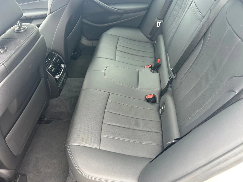 BMW 520 Xdrive , снимка 8 - Автомобили и джипове - 52663530