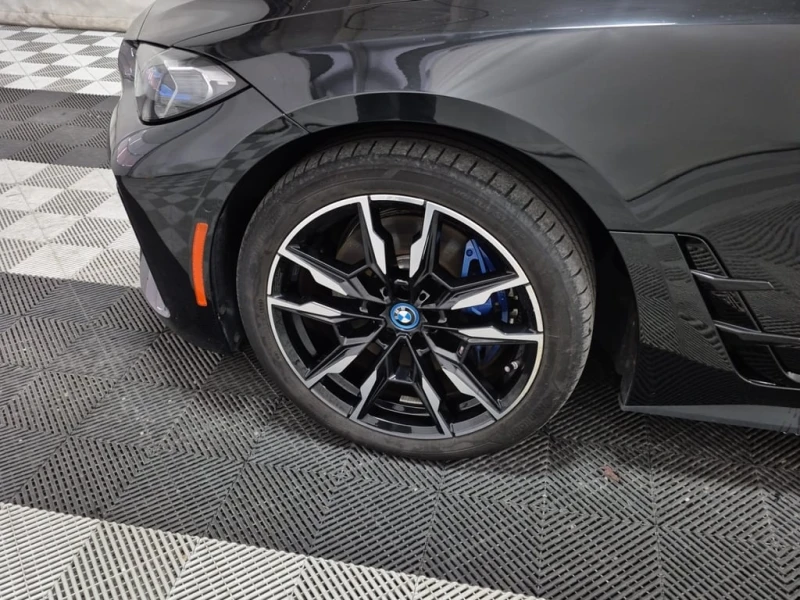 BMW i4 * M50 * CARFAX * БЕЗ ПЪРВОНАЧАЛНА ВНОСКА, снимка 17 - Автомобили и джипове - 52891006