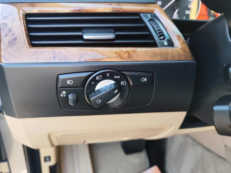 BMW 530 D* XDrive* 3.0D* XENON* АВТОМАТИК* , снимка 9 - Автомобили и джипове - 52937805