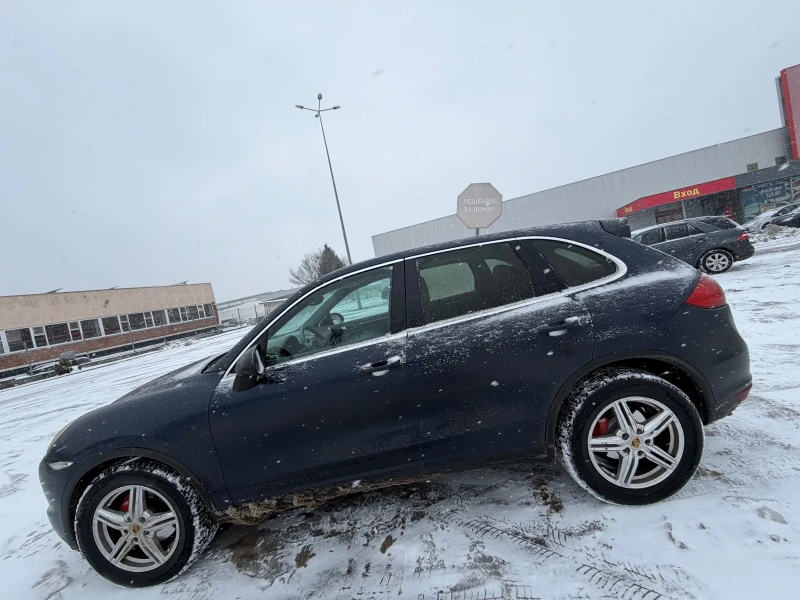 Porsche Cayenne 3.0D* Обслужен* Регистриран* , снимка 10 - Автомобили и джипове - 53087048
