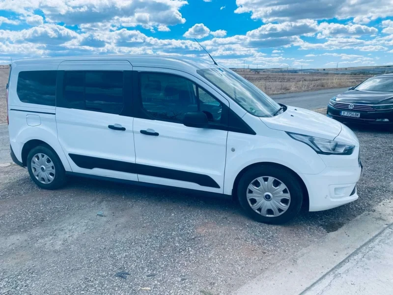 Ford Tourneo Connect 1.5tdci 2020г, снимка 3 - Автомобили и джипове - 53332723