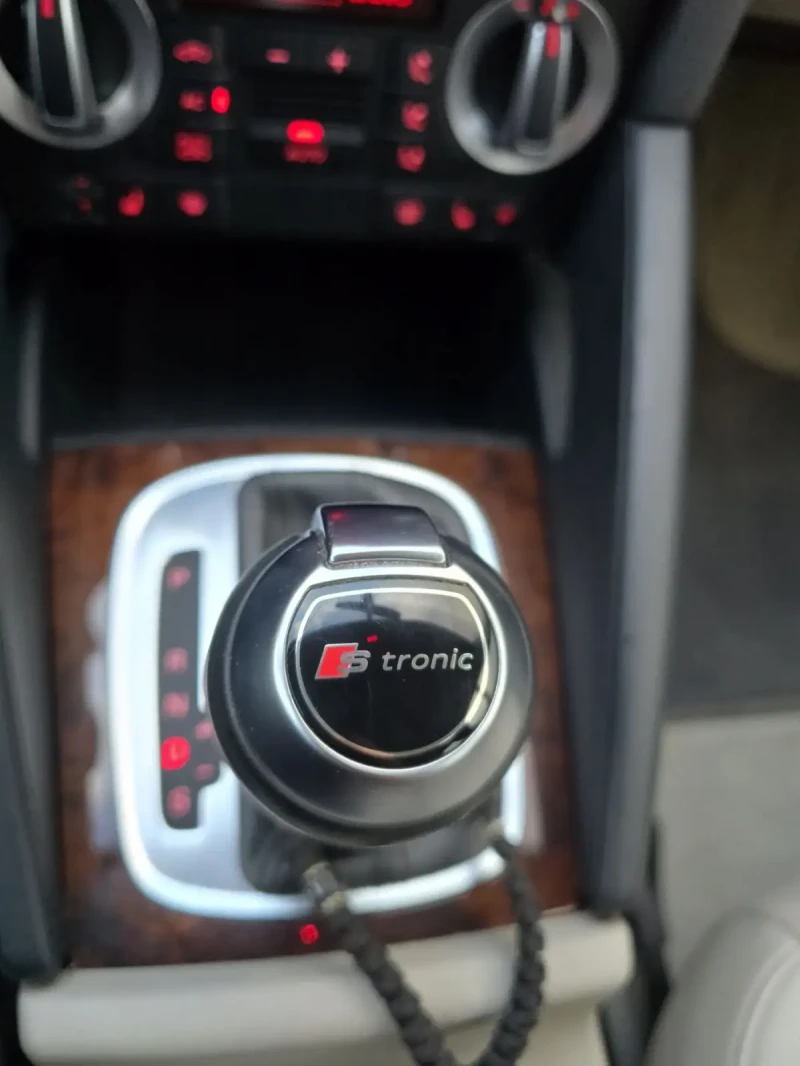 Audi A3 Sportback 2.0 TFSI Quattro, снимка 15 - Автомобили и джипове - 53408202