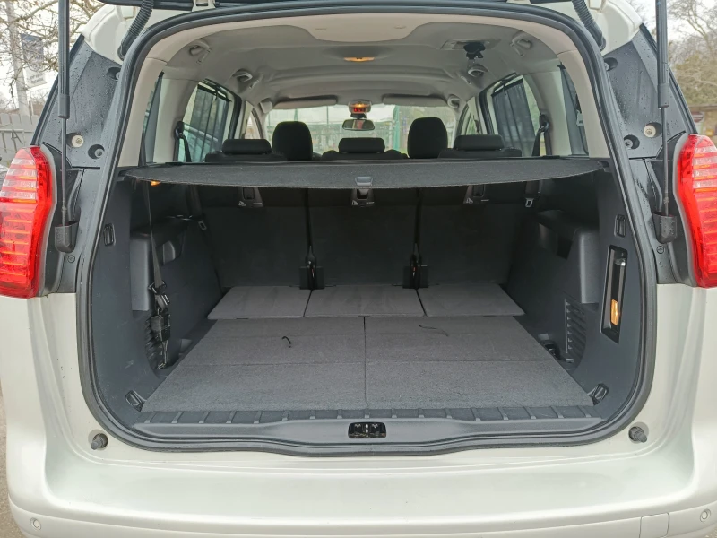 Peugeot 5008 1.6 BARTER 109, снимка 11 - Автомобили и джипове - 53476460