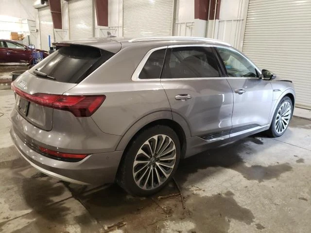 Audi E-Tron PRESTIGE, снимка 3 - Автомобили и джипове - 48597493