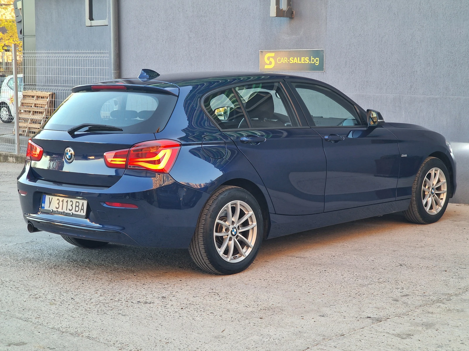 BMW 116 1.5 90500 km - изображение 8