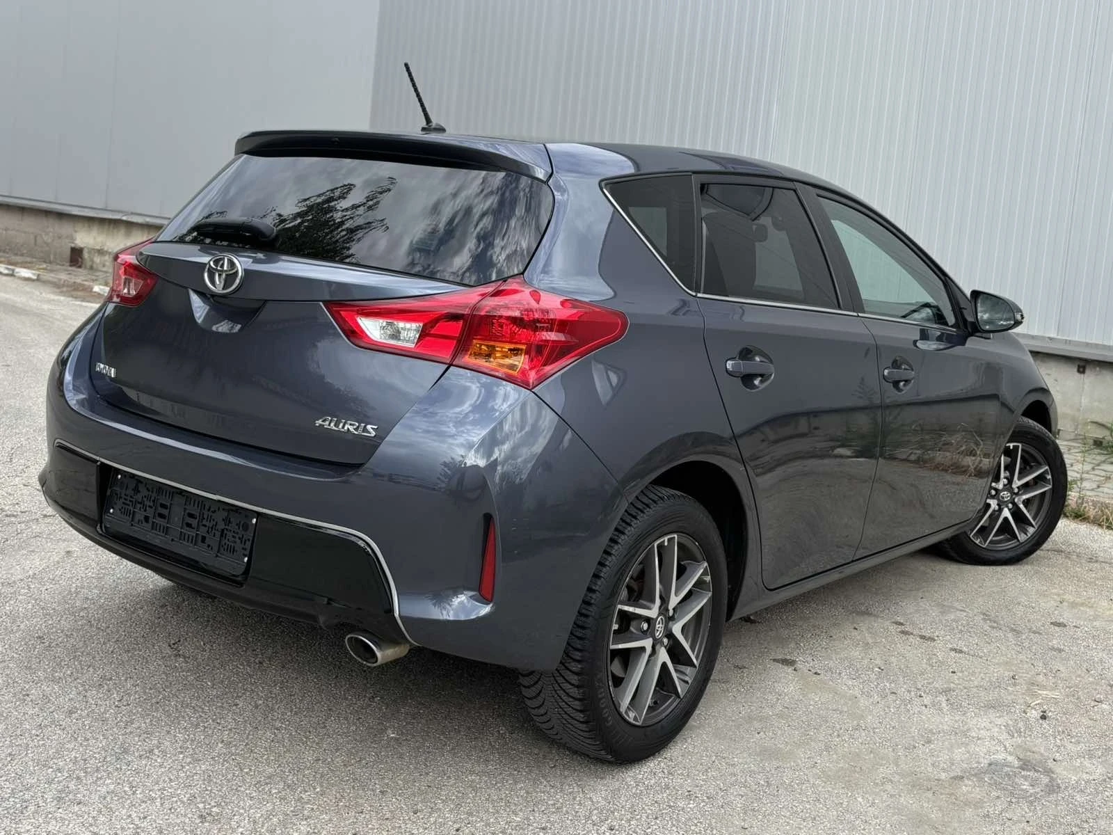 Toyota Auris 2.0D4d/126кс/Keyless Go/Навигация/Евро5/Камера/ - изображение 5
