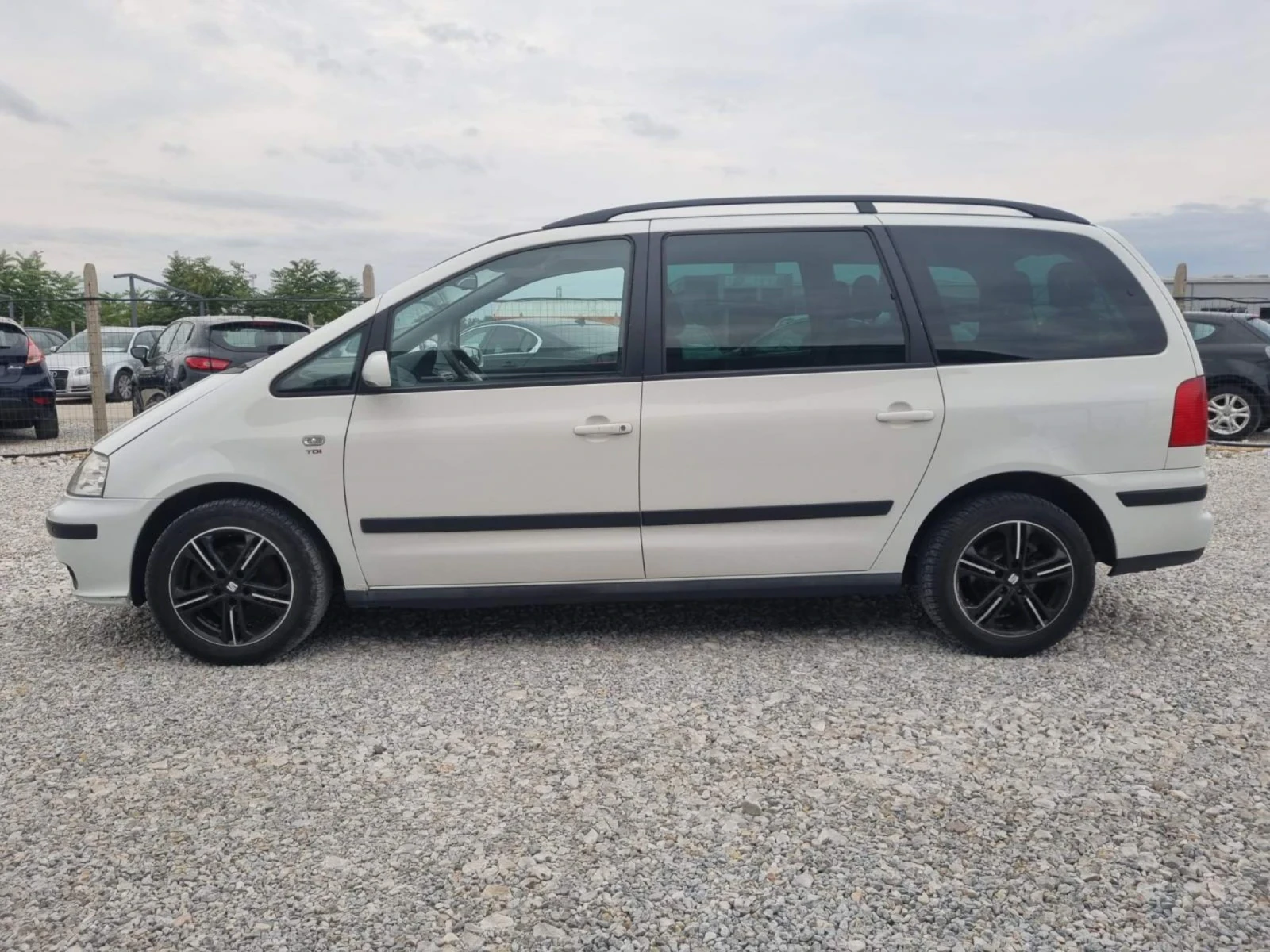 Seat Alhambra 2.0Tdi 7места - изображение 6