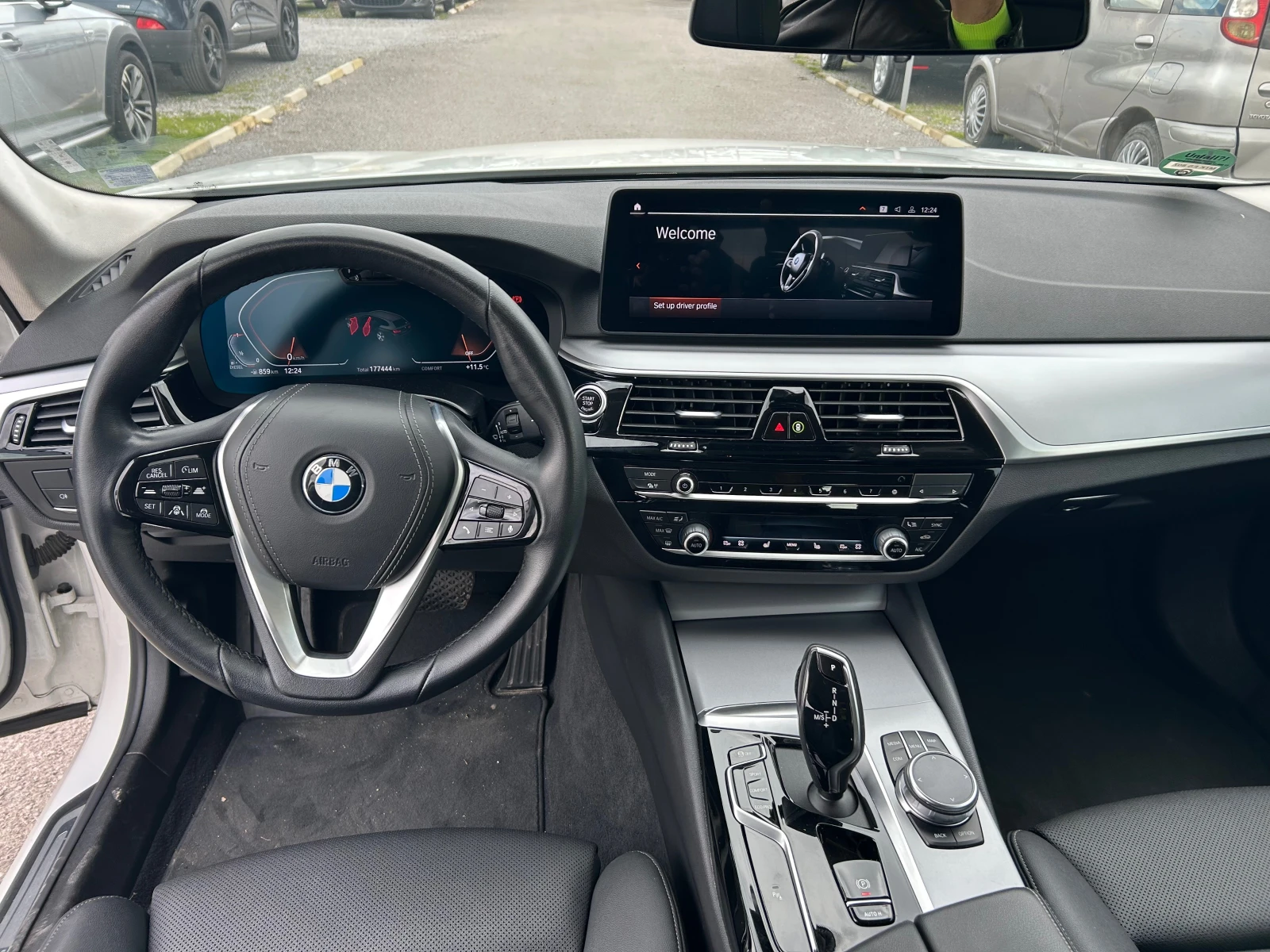 BMW 520 Xdrive  | Mobile.bg   11