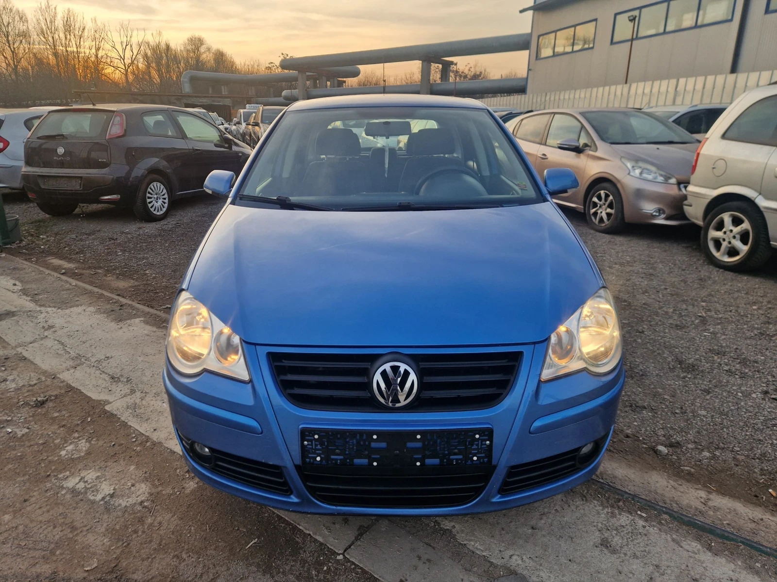 VW Polo 1.2 i 12v 70HP. COMFORT ITALIA - изображение 2