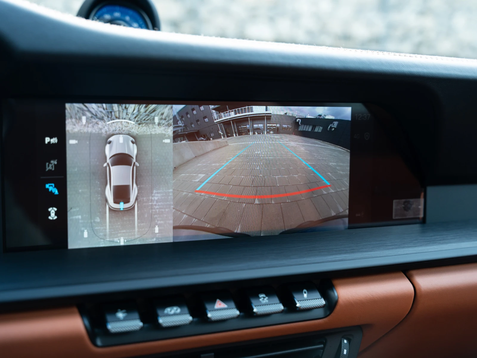 Porsche 911 Carrera 4 GTS, снимка 9 - Автомобили и джипове - 53824634