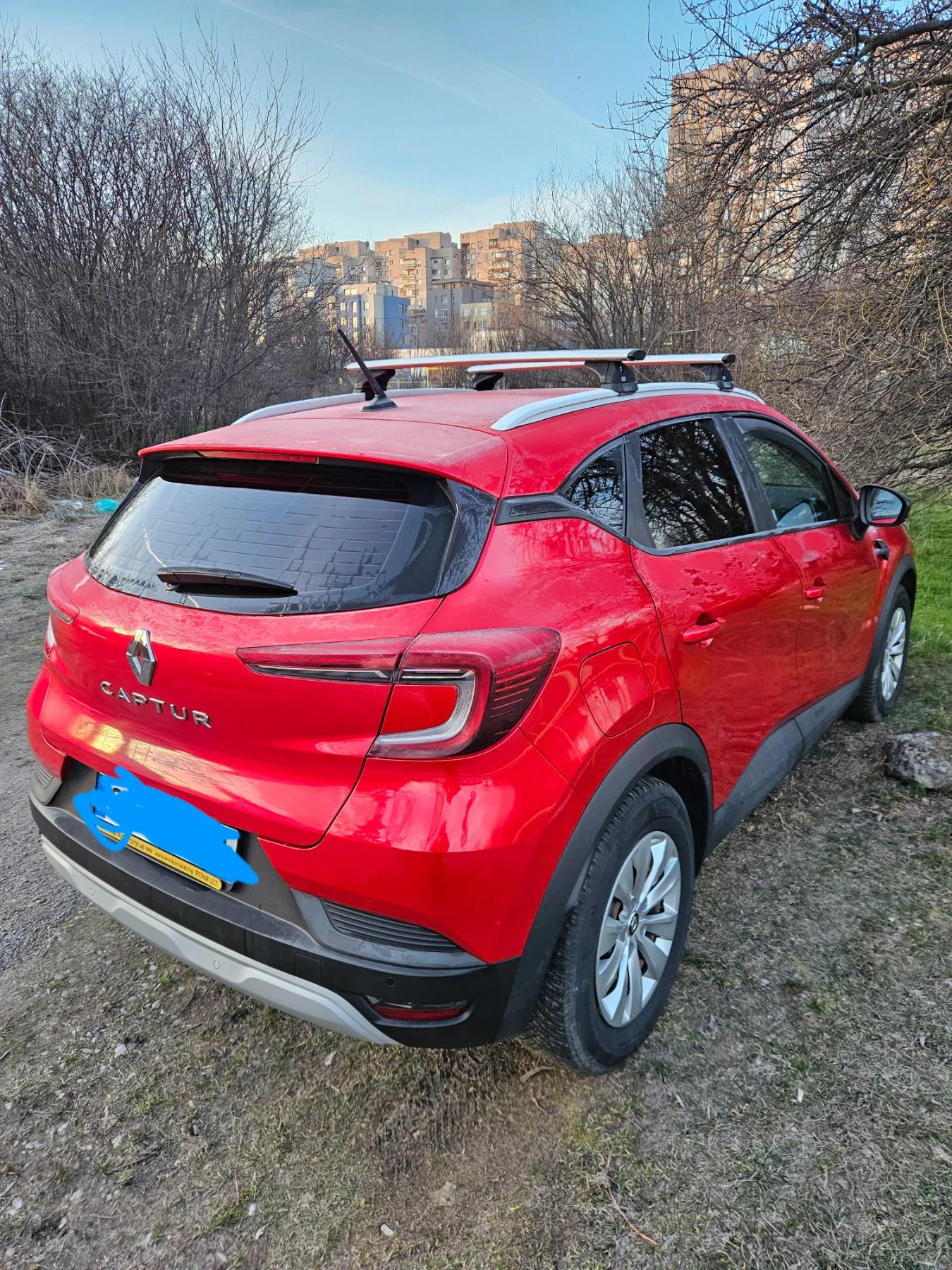 Renault Captur, снимка 3 - Автомобили и джипове - 53851735