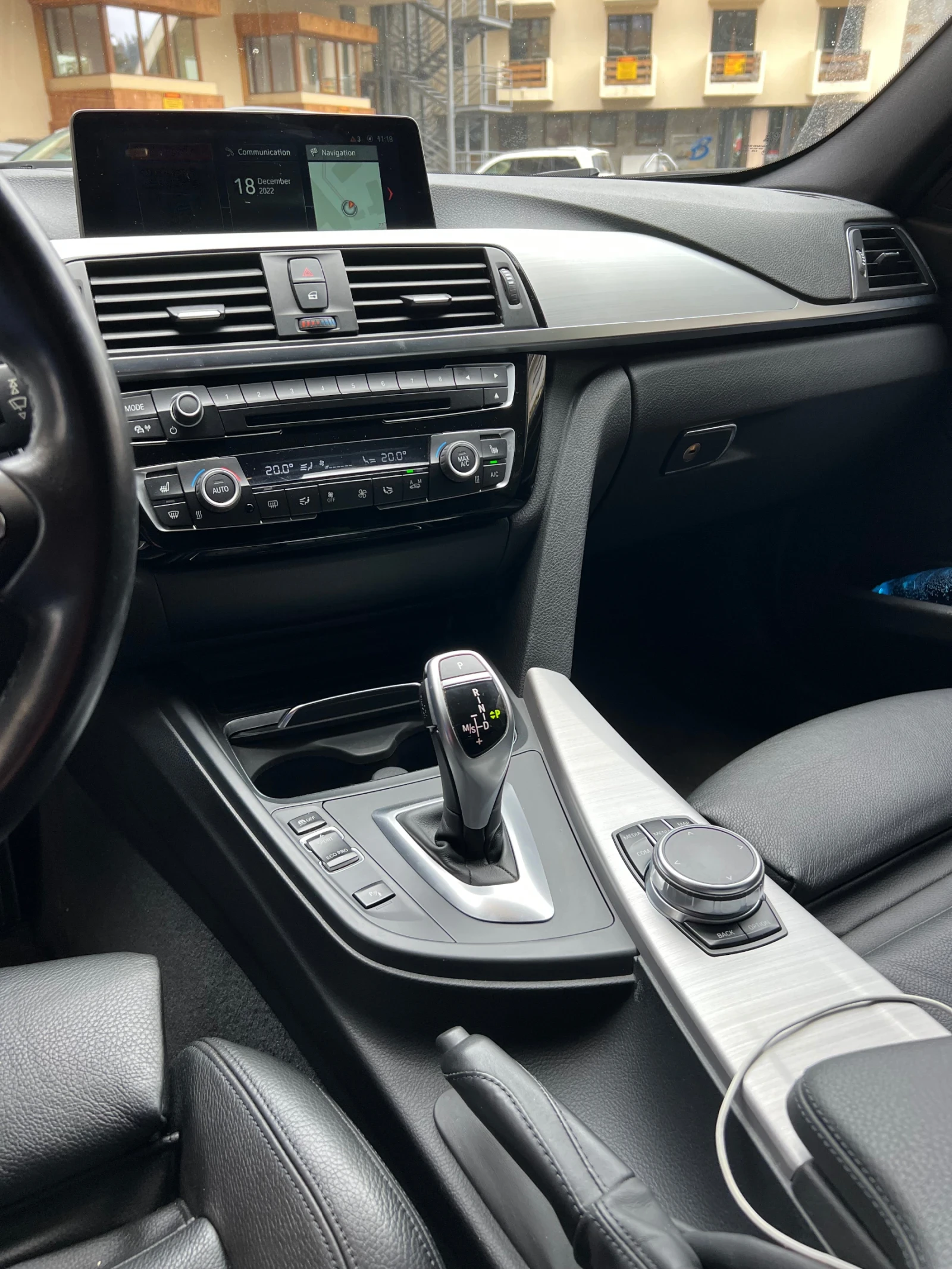 BMW 335 335D XDrive M-package Shadow Edition , снимка 10 - Автомобили и джипове - 53890675