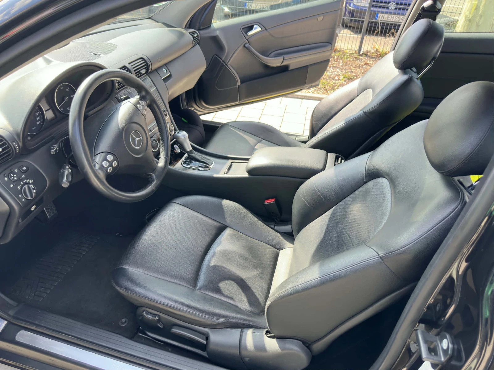 Mercedes-Benz C 350 Sport coupe facelift 3.5, снимка 11 - Автомобили и джипове - 54174289